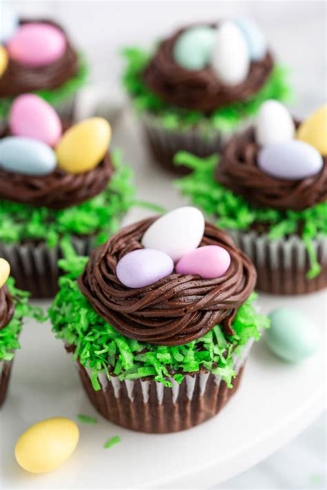 9 Adorably Easy Easter Cupcake Recipes For The Cutest Dessert Table