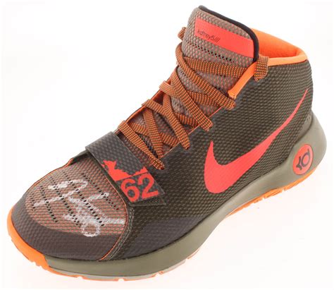 See more ideas about kevin durant shoes, kd shoes, nike zoom. Kevin Durant Signed Nike Basketball Shoe (JSA COA ...