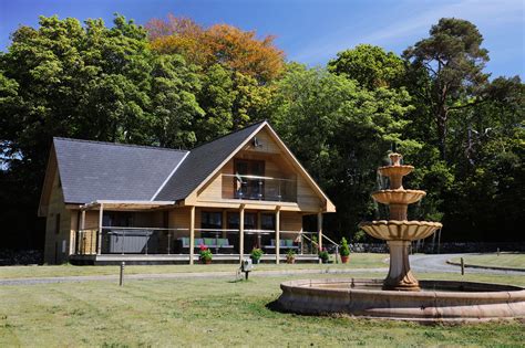 Artro Lodges Cedar Wood Lodges