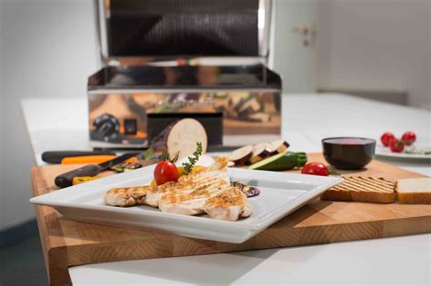 Un panino alla piastra facile, ma non velocissimo stavolta. Piastra panini: vetroceramica o ghisa?
