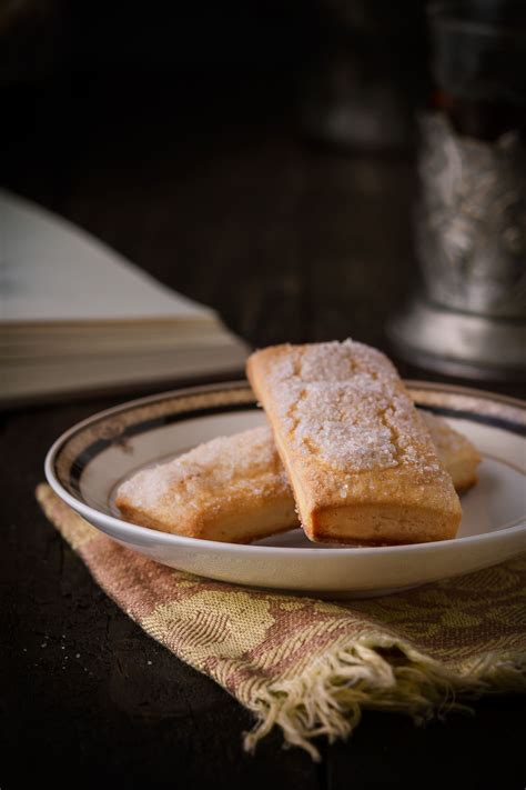 These cookies have a wonderfully traditional molasses and spice flavor, a tender texture that's not the sweet raspberries accentuate the toasted almonds and subtle brown sugar flavor of these traditional austrian christmas cookies. Traditional Ukrainian Cookie Recipes Ebook - FREE DOWNLOAD ...