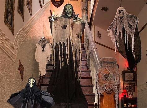 31 Halloween Home Decoration Ideas to Bring Out the Creepy Impression