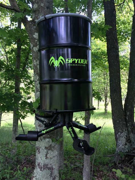Automatic Deer Feeders 100 Made In The Usa Spyder Gravity Feeders