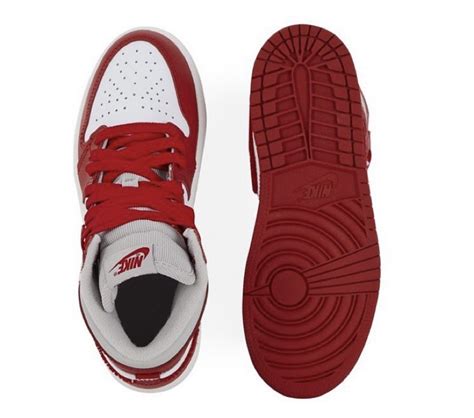 Air Jordan 1 Varsity Red Wmns Dj4891 061 Release Date Jordans Shoes