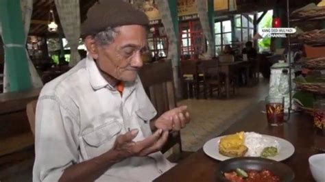 Check spelling or type a new query. Setiap Mau Makan, Kakek Penjual Pisang Ini Beri Hadiah Doa ...