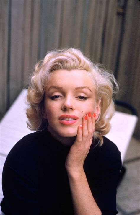 Marilyn Monroe At Home In Hollywood Color Photos Of The