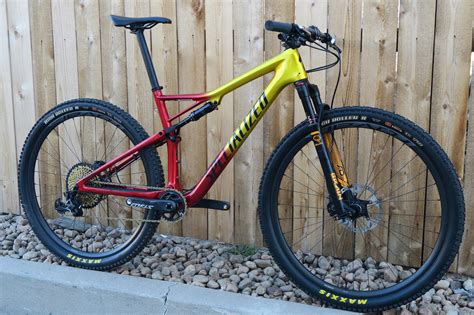2018 Specialized Epic Expert Carbon 29 Altitude Bicycles