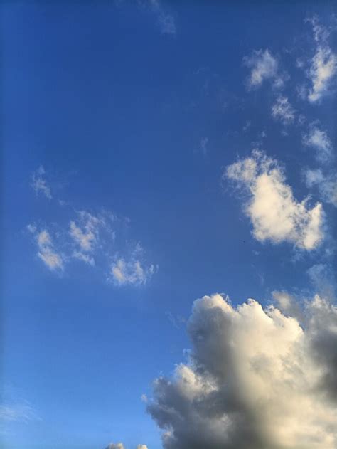 Vertical Sky With Some Clouds On A Blue Sky Photo 9320 Motosha
