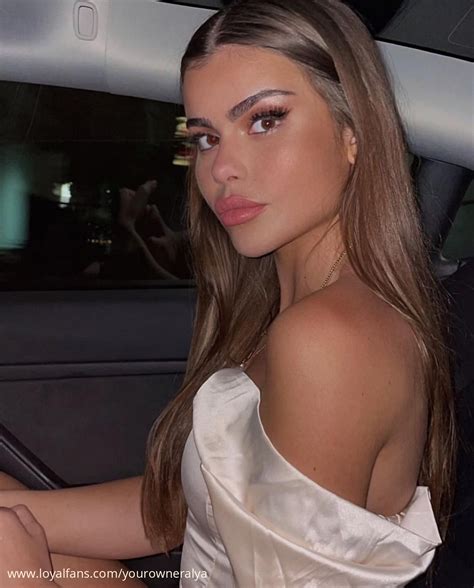 yourowneralya’s Official Social Fan Page | LoyalFans