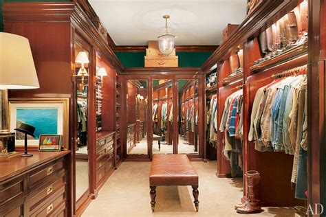 Celebrities Who Have Extravagant Closets Youll Fall In Love With