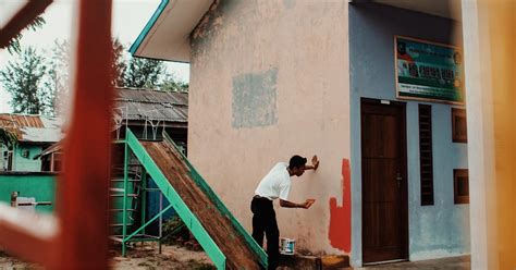 Sebagai cat tembok yang rendah itulah beberapa rekomendasi cat tembok rumah yang memiliki kualitas terbaik serta tahan lama. Cat Rumah Yang Tahan Lama - 5 Cara Bikin Cat Kamar Mandi ...