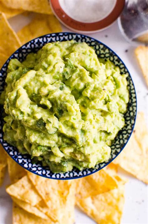 What could be better than a dollop of guacamole on any dinner? Easy Guacamole Recipe - everyone who tries it, says it is the guacamole ever! How to make ...
