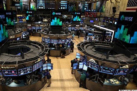 When is the new york stock exchange open for trading? What Investors Need to Know About the NYSE Outage - TheStreet