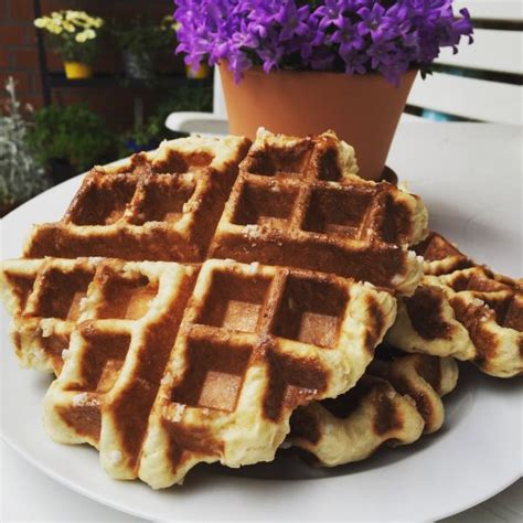 Belgische Hefe- Waffeln süß und knusprig