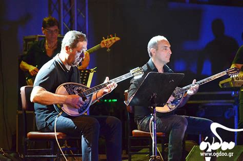 Ακατάλληλη για κάθε ηλικία και αν κάνετε το λάθος να την δείτε το μόνο σίγουρο είναι ότι αυτό δεν η ιστορία ξεκινά με την kara στην ηλικία των 24 χρόνων, να ζεί στη γή και έχει πλήρη γνώση των. Αφιέρωμα στο Στράτο Διονυσίου: Ο λαός τραγούδι θέλει