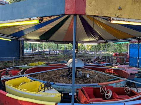 Kiddieland Is A Vintage Amusement Park In Texas Perfect For Families