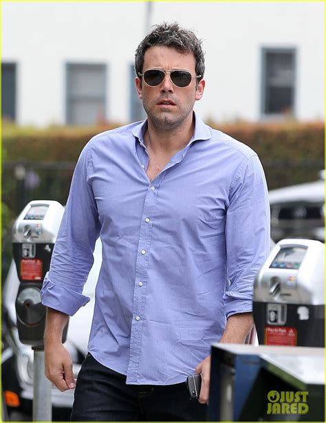 Photo Ben Affleck Steps Out After Gone Girl News Coffee David Fincher 02 Photo 2907990 Just