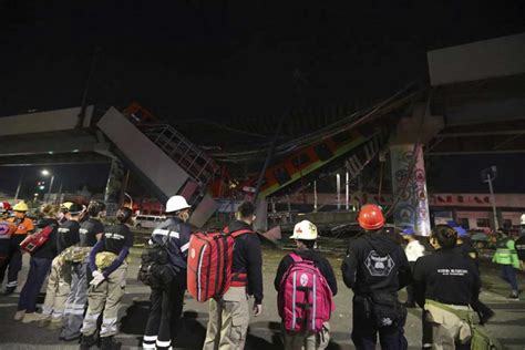 Mexico Citys Metro Overpass Collapses Killing 20