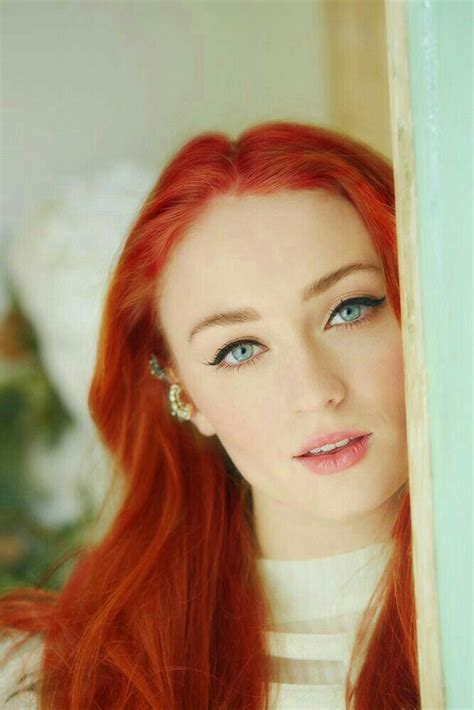 Auburn hair and blue eyes, a toothy grin and sansa had never. Sophie Turner // Modern Sansa Stark I coloured her hair ...