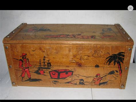 Vintage Toy Chest Pirate Toys Toy Chest Old Toys