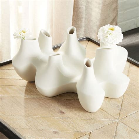 Decmode Large Modern White Ceramic Vase Cluster With 7 Round Vases 15” X 7”