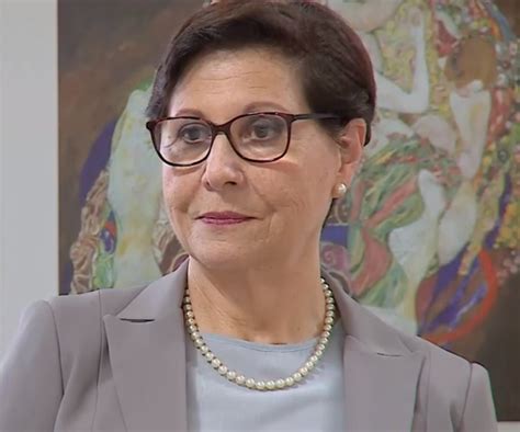 Verdades ocultas, que dirige felipe arratia, con la producción ejecutiva de patricio lópez y que escribe un equipo que encabeza carlos oporto nombres hay muchos: Teresita Reyes | Chilenovelas Wiki | FANDOM powered by Wikia