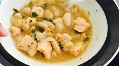 I used the only canned chilies i can get 'round these parts, but if you have. Easy White Chicken Chili Recipe - Allrecipes.com