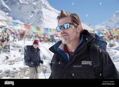 Josh Brolin As Beck Weathers In Everest Inspired By The Incredible Events Surrounding An