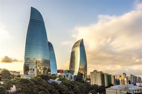 Baku é a capital do azerbaijão e também a maior cidade do cáucaso. Adoramos Baku, capital do Azerbaijão - Viajo logo Existo