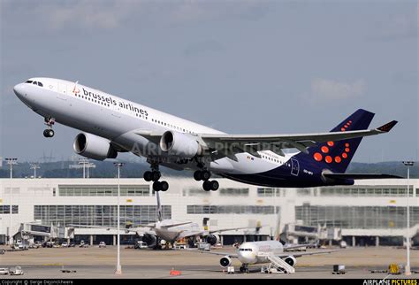 Oo Sfy Brussels Airlines Airbus A330 200 At Brussels Zaventem