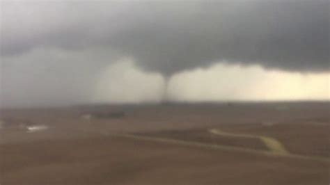 Tornadoes Kill Three Across Us Midwest Bbc News