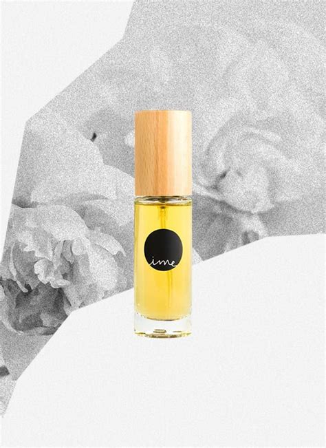 They are synonymous to the goodness of nature and they offer a wide array of skincare and makeup products. 10 Clean Beauty Brands Minimalists Will Love | Beauty ...