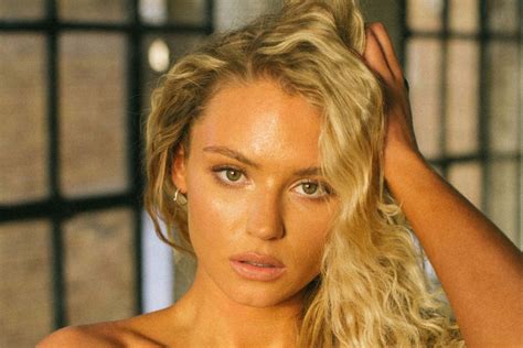 Love Islands Lucie Donlan Poses Topless For Sizzling Shoot Before Entering The Villa