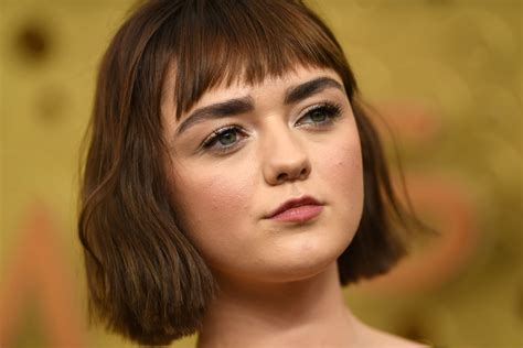 Maisie Williams At The 2019 Emmys Game Of Thrones Cast At The 2019