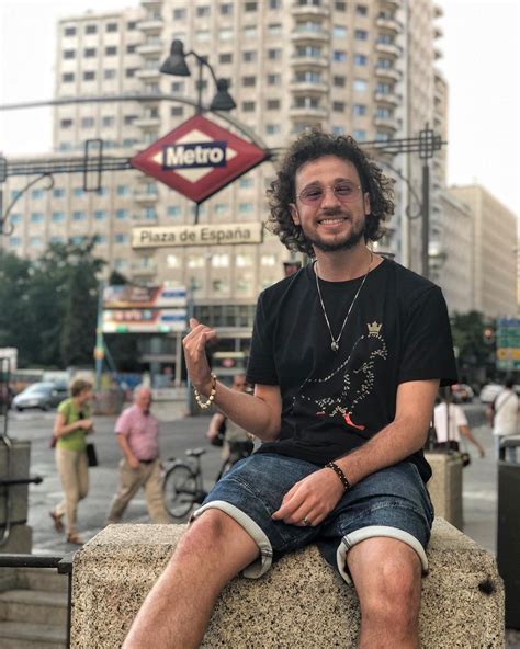 Luisito comunica ya llegó a colombia y en el aeropuerto el dorado lo inauguraron con un plan de 20 gb por 150mil pesos. ¿Quién es Sergio Ramírez? El seguidor de 'Luisito Comunica ...