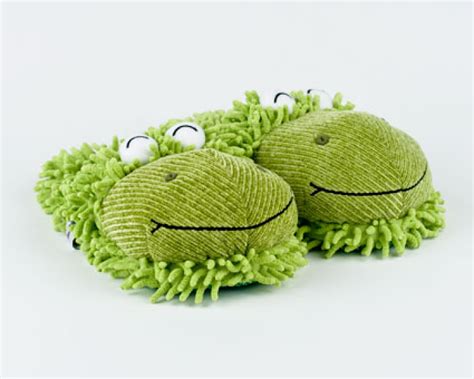 Fuzzy Frog Slippers Frog Slippers Froggy Slippers