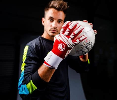 Gardien de but : quel entraînement doit-il suivre