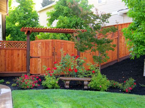 Above is a pinterest pin i made showing a great example of a lush. C & J Fencing | C & J Fencing | Garden trellis fence ...