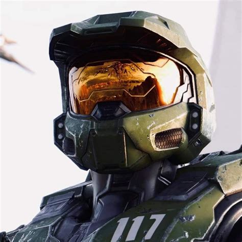 The Master Chief Master Chief And Cortana Halo Spartan Armor Halo