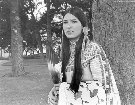 Sacheen Littlefeather Is A Native American Activist Who Donned Apache Dress And Presented A