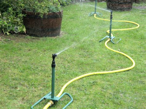 It will help you determine how long your lawn can thrive without water. Temporary Lawn Watering Kit | Buy Online from Access Irrigation