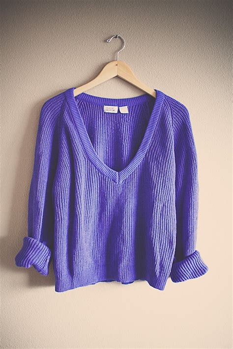 80s Purple V Neck Sweater Slouchy Oversize Preppy Hipster