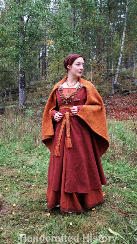 The Viking Amber Project Handcrafted History Sca Viking Dress