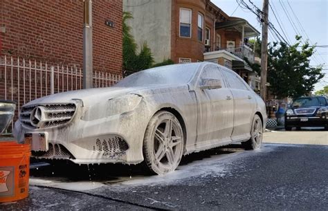 For this job, you can use a foaming spray cleaner or a steam carpet scrubber.don't forget to let the carpet dry before reinstalling your floor mats. How to Clean Undercarriage of Your Car