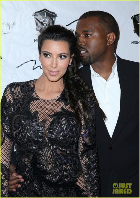 Pregnant Kim Kardashian And Kanye West New Years Eve Red Carpet Couple