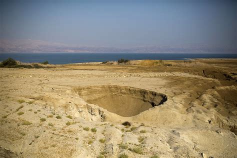 Israel The Dead Sea Is Shrinking And Hundreds Of Sinkholes Are Opening