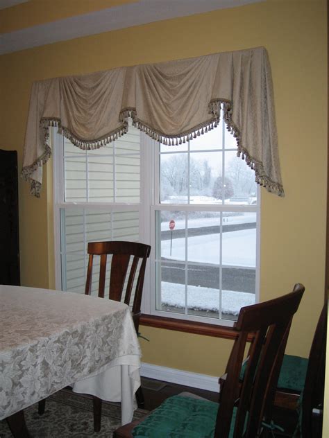 You could discovered one other dining room valances ideas higher design concepts. Dining room valance- what I don't want. I want something ...