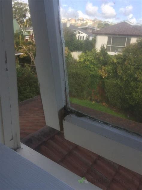 Repair Of Wooden Window Frame 640144 Builderscrack
