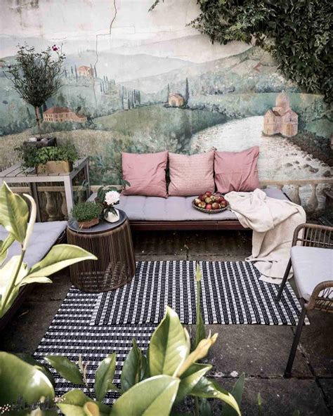 Whether you're planning an indoor scavenger hunt, or a big outdoor hunt for your family and friends, it's important that you use just the. How to create a patio seating area with a tiny budget ...