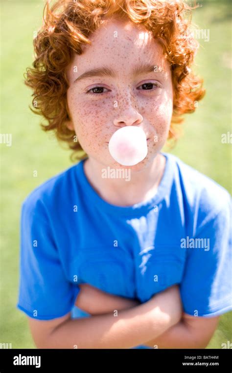 Bubblegum Blowing Freckles Boys Hi Res Stock Photography And Images Alamy